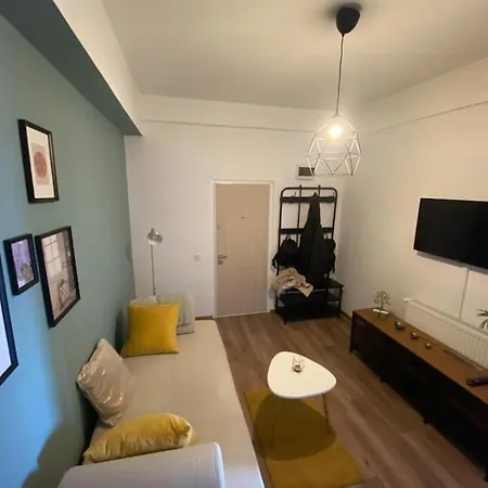 Kara'S Apartment-2
